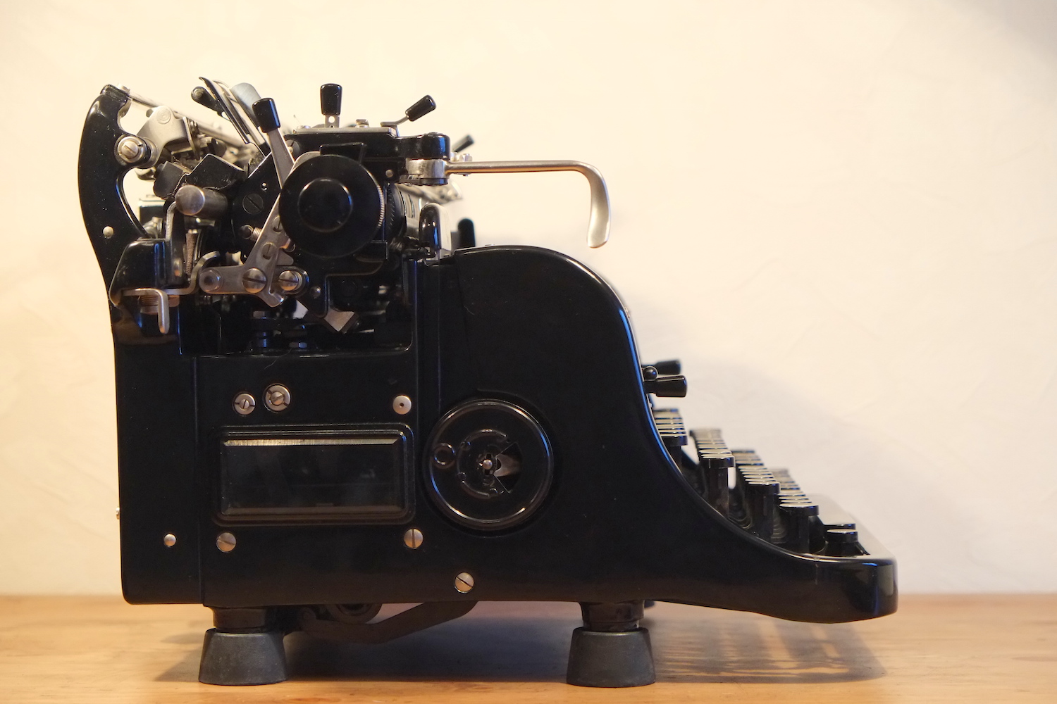 Пишущая печатная машинка Olympia 8M
