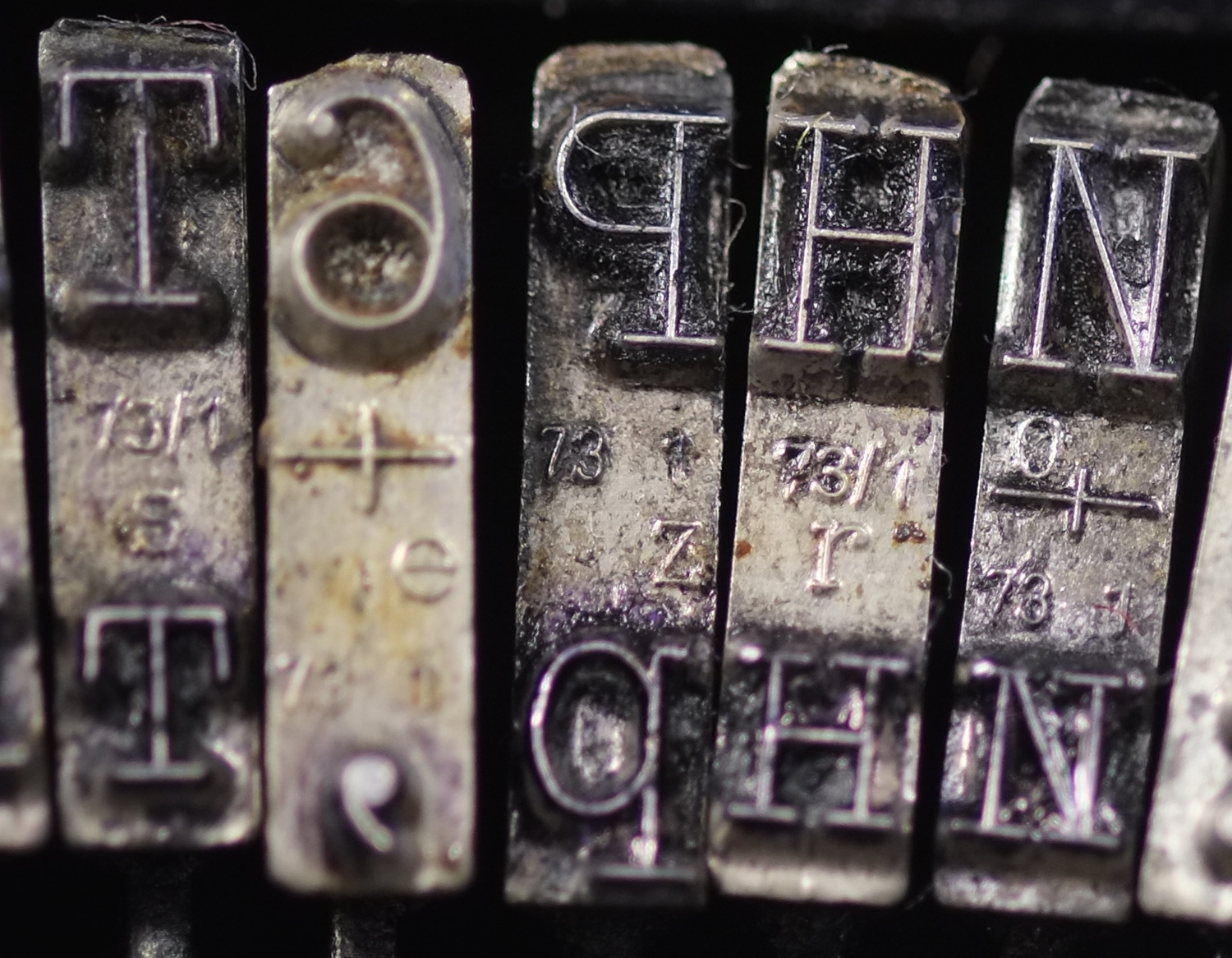 Как почистить шрифт пишущей машинки